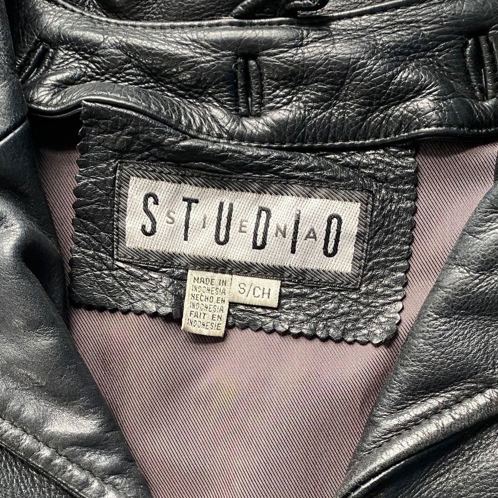 Siena Studio Black Leather Jacket - Picture 2 of 12
